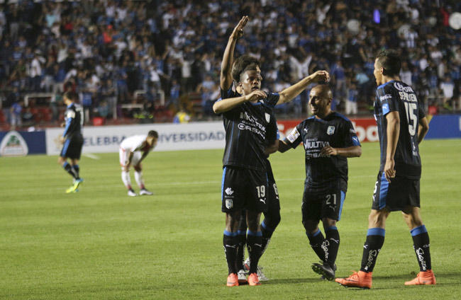 Gallos derrota 2 a 0 al DC United