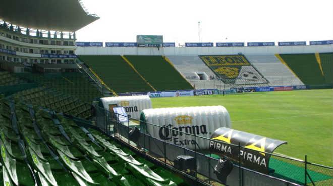 Aficionados del Leon defienden su estadio