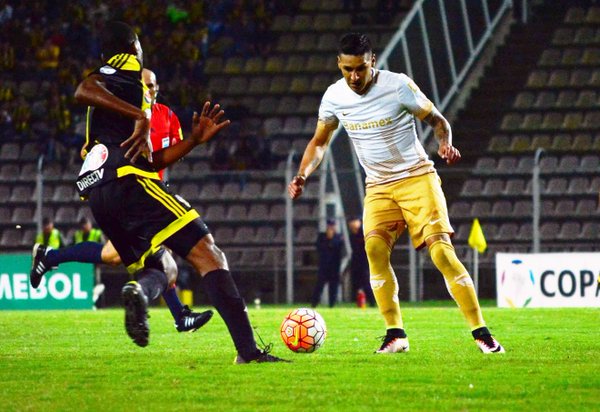 Pumas cae de visita en 8vos de Copa Libertadores