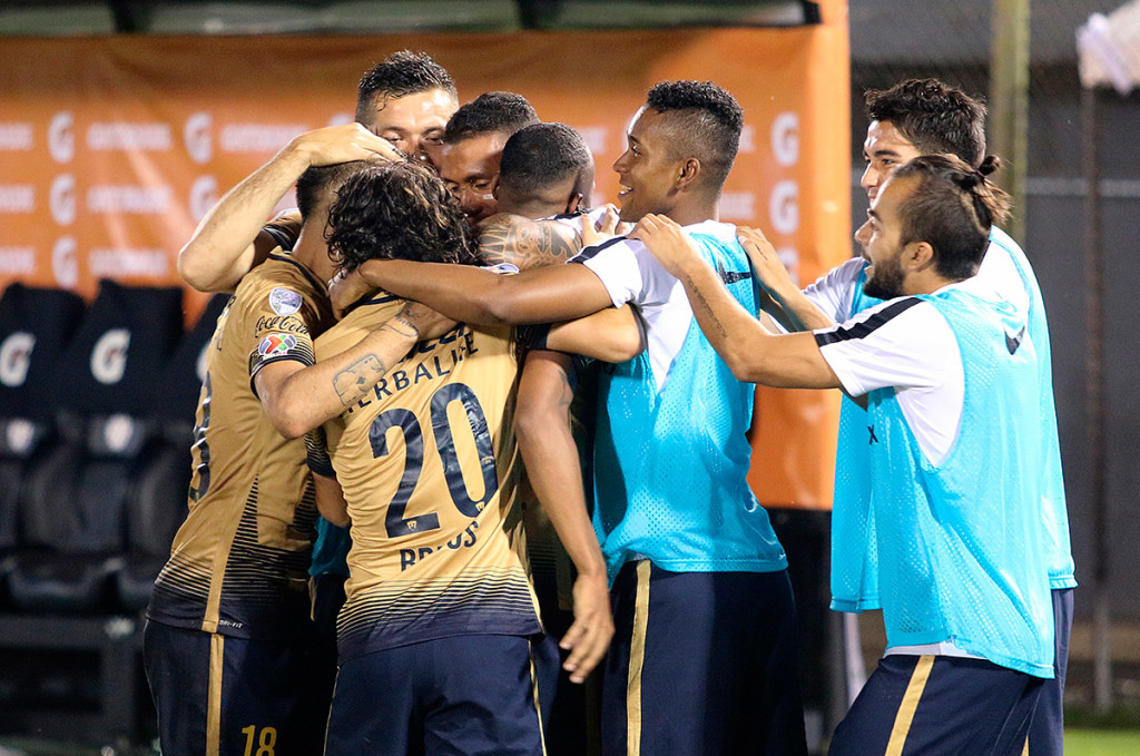 Los goles de la victoria de Pumas 2 a 0 sobre Tachira