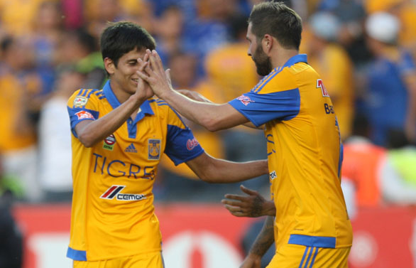 Gignac y Tigres golean 5 a 2 a Dorados que descienden